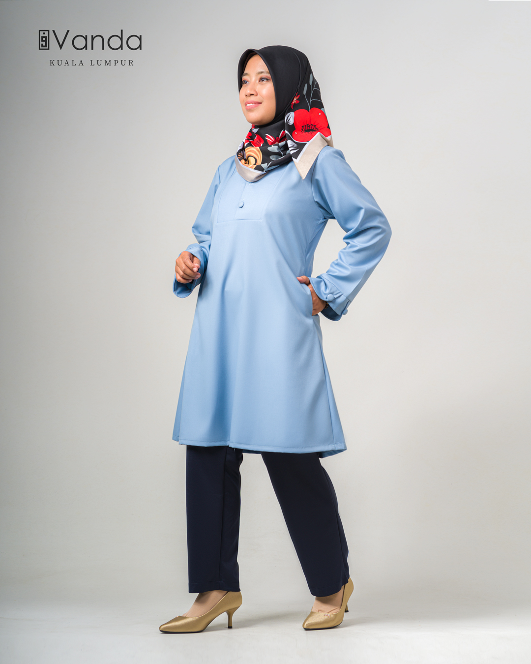 Vanda | Alieza in Baby Blue - Image 3